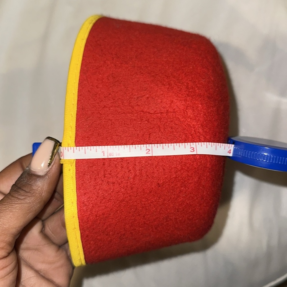 Red Hat - Picture 5 of 6